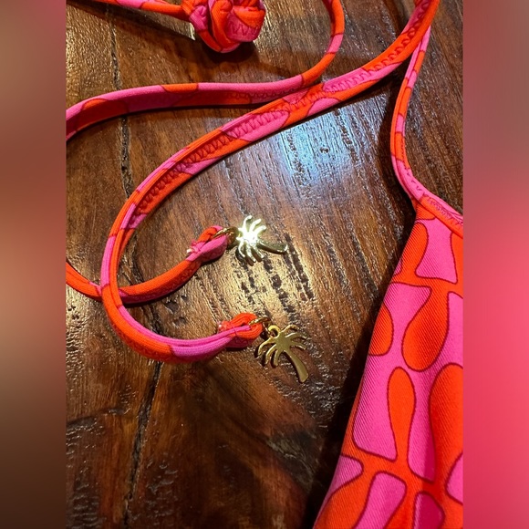 NWT! Trina Turk Trellis Plunge One Piece Swimsuit Bathing Suit Size 14 🌺🌴☀️ - Picture 6 of 12